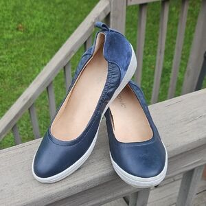 Vionic Jacey Navy Blue Leather Slip-On Shoes Size 7.5